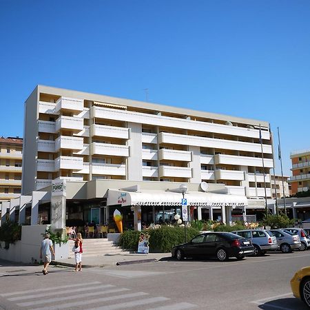 Condominio Skorpios Bibione Exterior foto